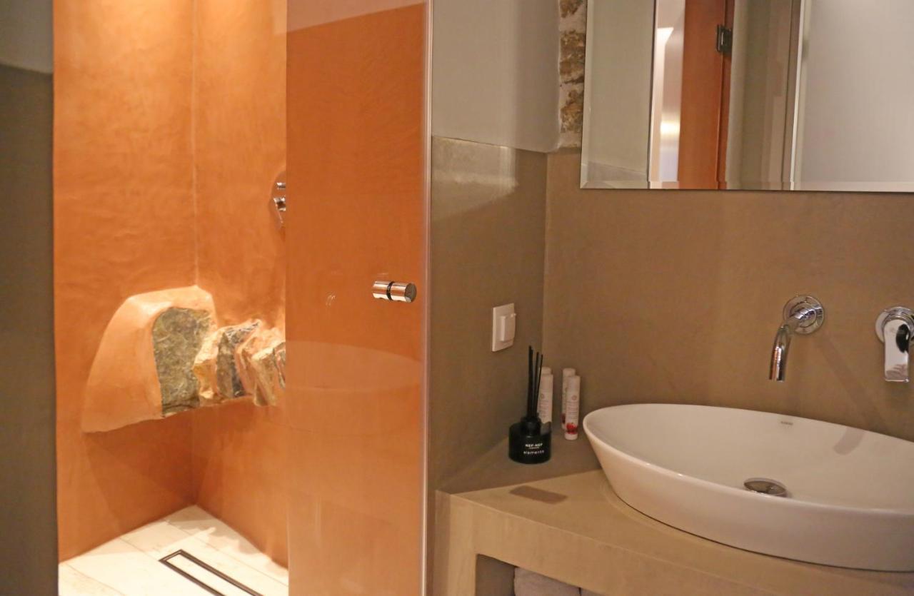 One Syros Apartament Ermupoli