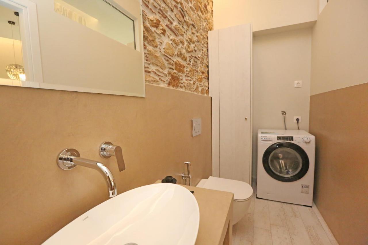 One Syros Apartament *